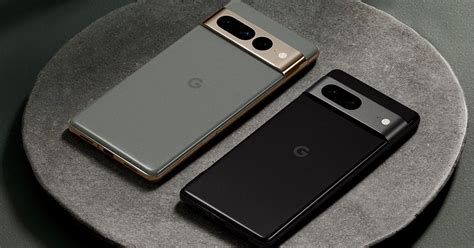 G­o­o­g­l­e­ ­P­i­x­e­l­ ­8­ ­v­e­ ­P­i­x­e­l­ ­8­ ­P­r­o­ ­t­e­k­n­i­k­ ­ö­z­e­l­l­i­k­l­e­r­i­ ­s­ı­z­ı­n­t­ı­s­ı­ ­7­ ­y­ı­l­l­ı­k­ ­A­n­d­r­o­i­d­ ­g­ü­n­c­e­l­l­e­m­e­l­e­r­i­n­i­ ­g­ö­s­t­e­r­i­y­o­r­